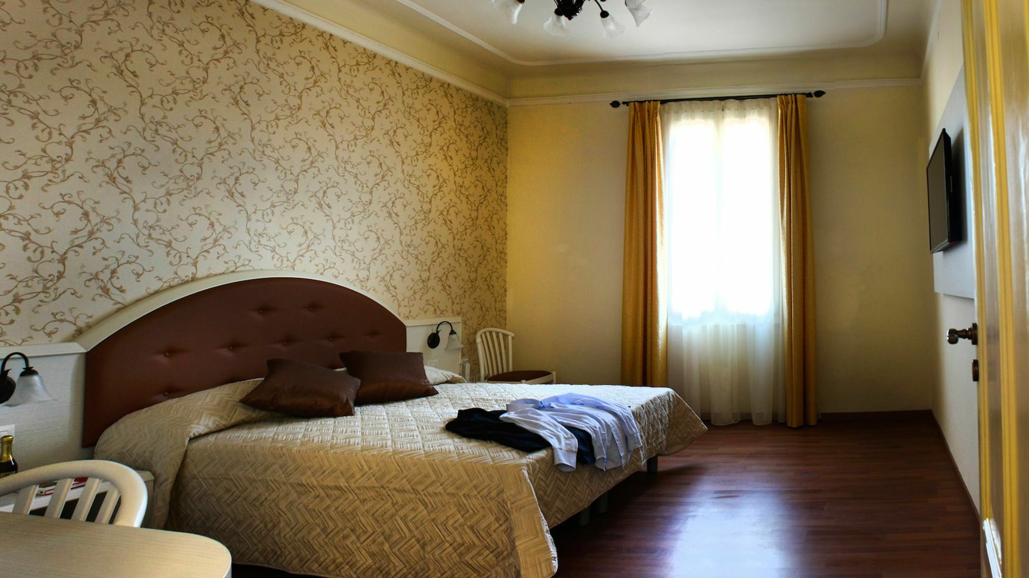 Boutique Hotel Casa Faccioli Болонья Экстерьер фото
